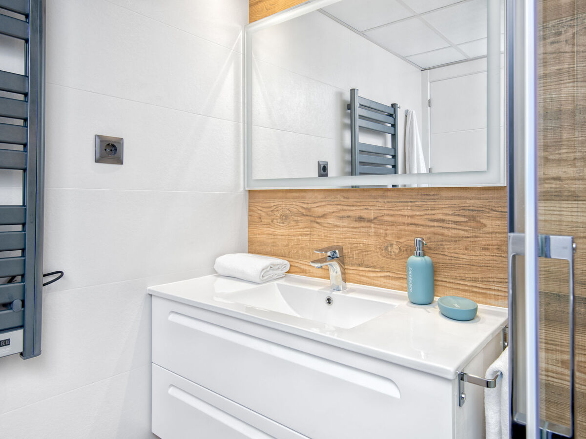 Appartement Lola Playa – vue mer, terrasse, Puerto Marina - Photo 30