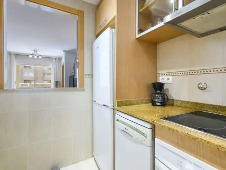 Appartement Cala Blanca – vue mer, 20 m de la plage, Oropesa del Mar : photo 9