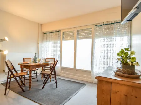 Appartement vue mer sur les hauteurs de Trouville, balcon : photo 8