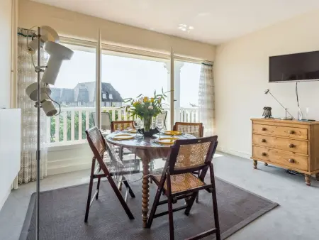 Appartement vue mer sur les hauteurs de Trouville, balcon : photo 9