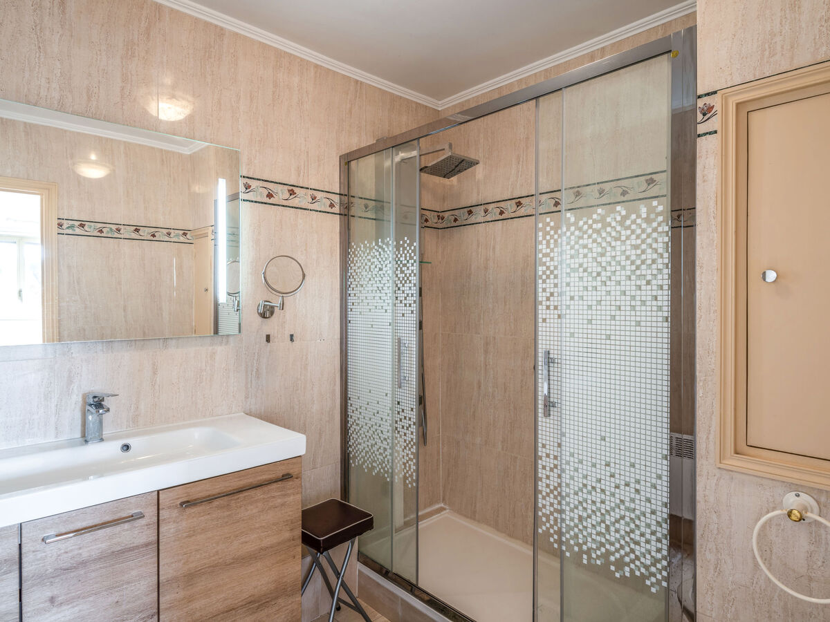 Appartement Le Hoc – balcon sud, à 650 m de la plage - Photo 11