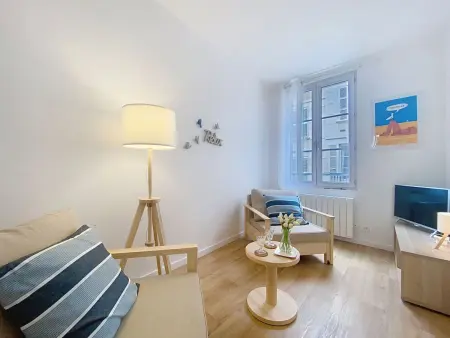 Appartement rénové à Trouville, à 140 m de la plage : photo 2