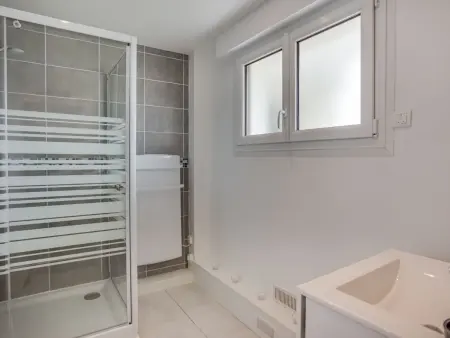 Les Gémeaux – Apt 2 pièces rénové à 50 m de la mer - Photo 10