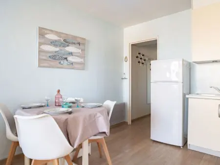 Appartement 2 pièces avec balcon à 600 m de la plage : photo 9
