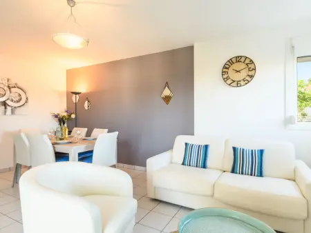 Appartement 3 pièces Villa d'Automne, 800 m de la plage : photo 7