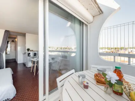 Studio vue port à Port Camargue, terrasse est, marina à 20 m : photo 18