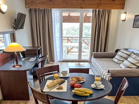 Appartement 2 pièces Bolquère, vue montagne à 300 m des pistes : photo 7