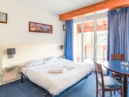 Appartement 2 pièces Bolquère, vue montagne à 300 m des pistes : photo 9