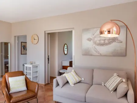 Appartement vue mer avec terrasse 25 m² à La Madrague : photo 4