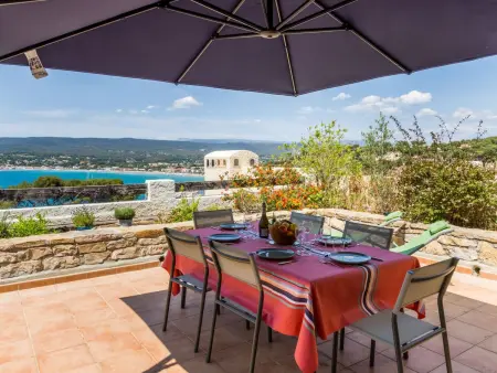 Appartement vue mer avec terrasse 25 m² à La Madrague : photo 2