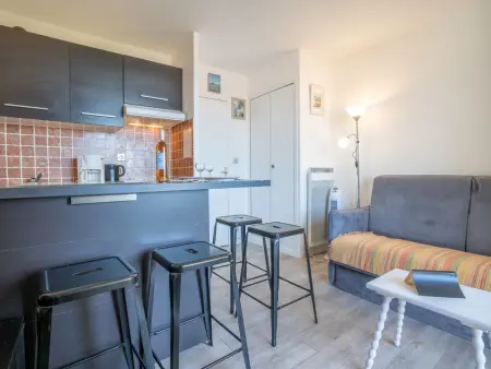 Studio vue mer avec terrasse à Saint-Cyr-sur-Mer La Madrague : photo 9