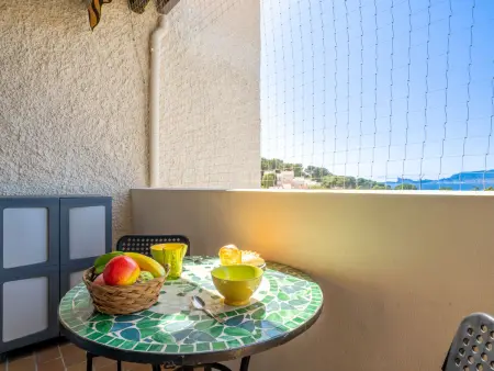Studio vue mer avec terrasse à Saint-Cyr-sur-Mer La Madrague : photo 15