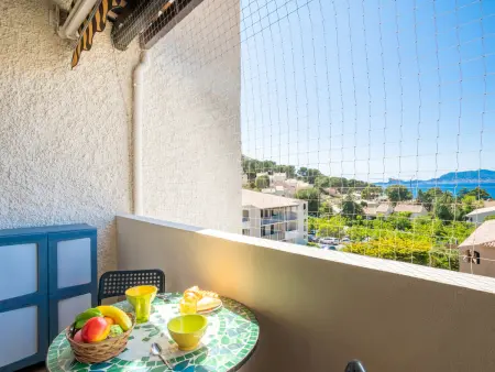 Studio vue mer avec terrasse à Saint-Cyr-sur-Mer La Madrague : photo 17
