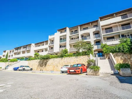 Studio vue mer avec terrasse à Saint-Cyr-sur-Mer La Madrague : photo 19