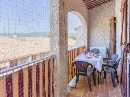 Appartement Les Aigues Marines, terrasse et port à 500 m : photo 2