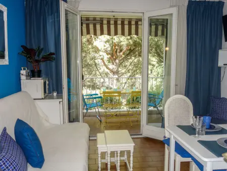Studio terrasse sud-ouest à 400 m de la mer, La Madrague : photo 3