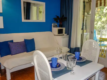 Studio terrasse sud-ouest à 400 m de la mer, La Madrague : photo 4