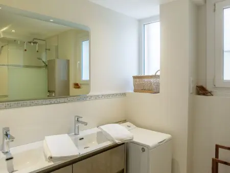 Appartement Les Palmiers – 75 m², terrasse, à 300 m de la plage : photo 11