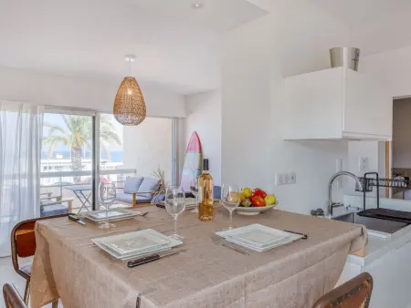 Appartement La Rose des Sables – vue mer, à 50 m de la plage : photo 4