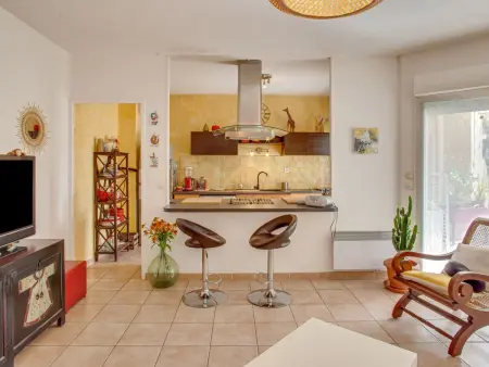Appartement Saint-Cyr-sur-Mer, terrasse 15 m² et garage : photo 7