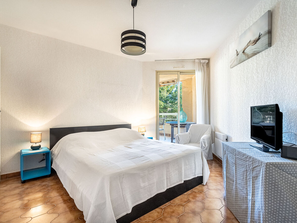 Les Regates : appartement 75m² face à la mer à Hyères - Photo 3