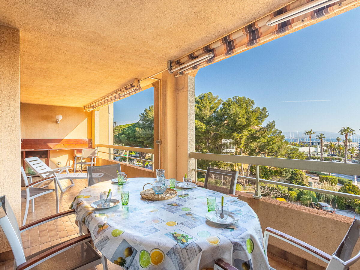 Les Regates : appartement 75m² face à la mer à Hyères - Photo 17
