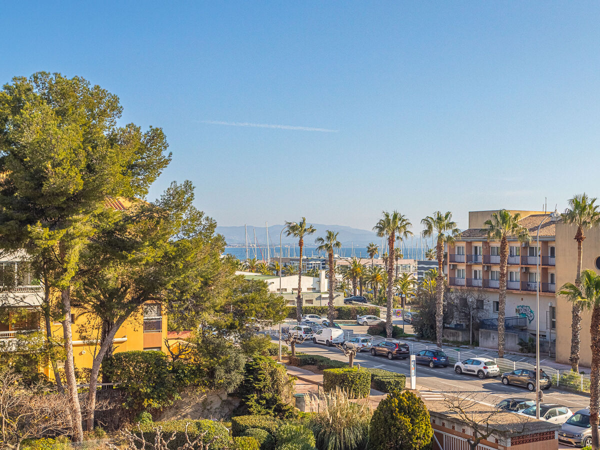 Les Regates : appartement 75m² face à la mer à Hyères - Photo 19