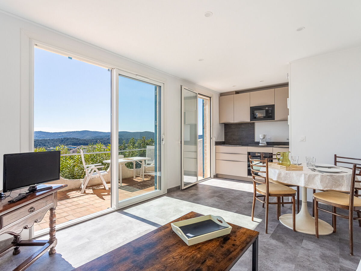 Appartement Les Bougainvillées au Lavandou, vue mer - Photo 3