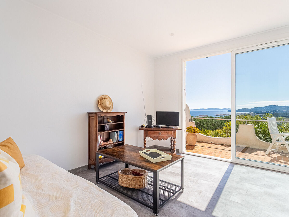 Appartement Les Bougainvillées au Lavandou, vue mer - Photo 7