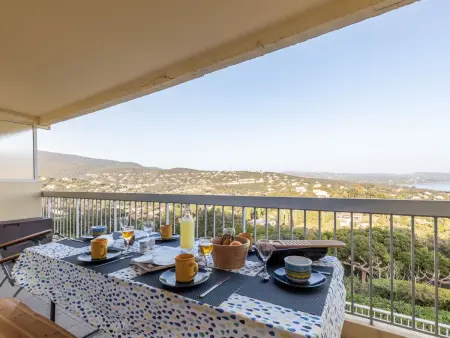 Appartement Les Coccinelles - Vue mer à Cavalaire : photo 2