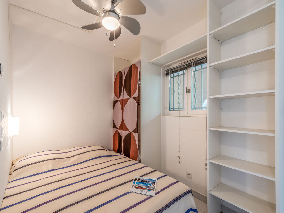 Les Deux Voiles Studio 27m² avec terrasse vue port - Photo 3