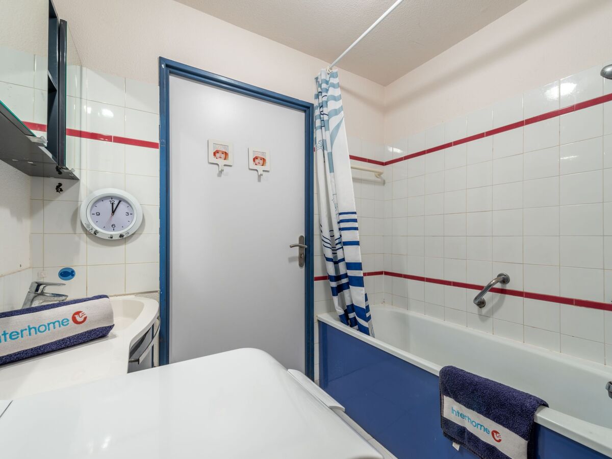 Les Deux Voiles Studio 27m² avec terrasse vue port - Photo 4