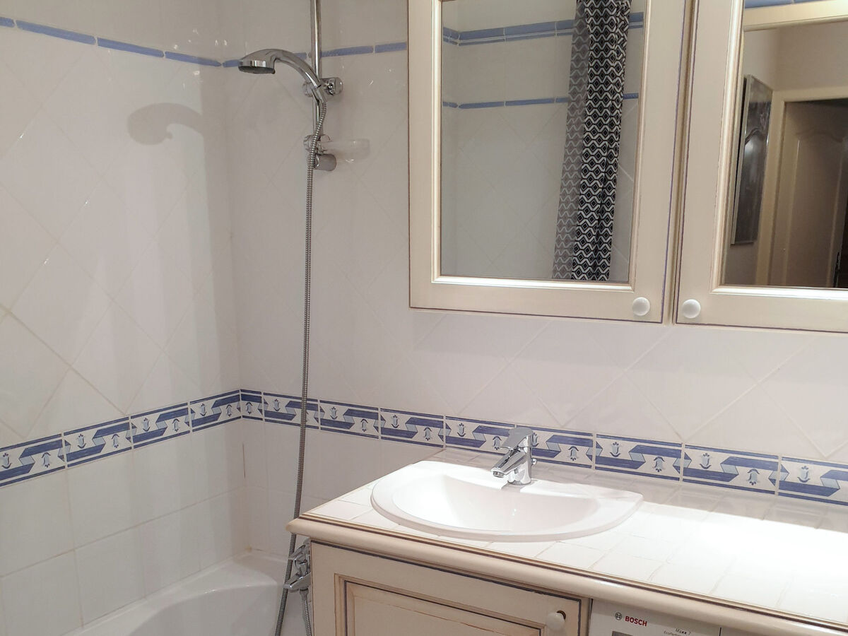 Apt 4 pièces Le Clos des Vignes à La Môle - Photo 10