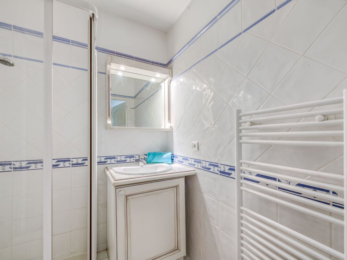 Apt 4 pièces Le Clos des Vignes à La Môle - Photo 11