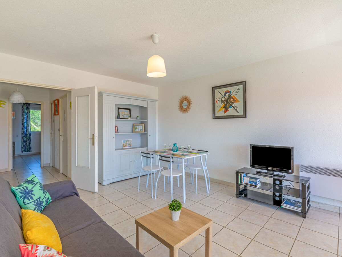 Apt 2 pièces rénové avec terrasse vue mer à Sainte Maxime - Photo 6