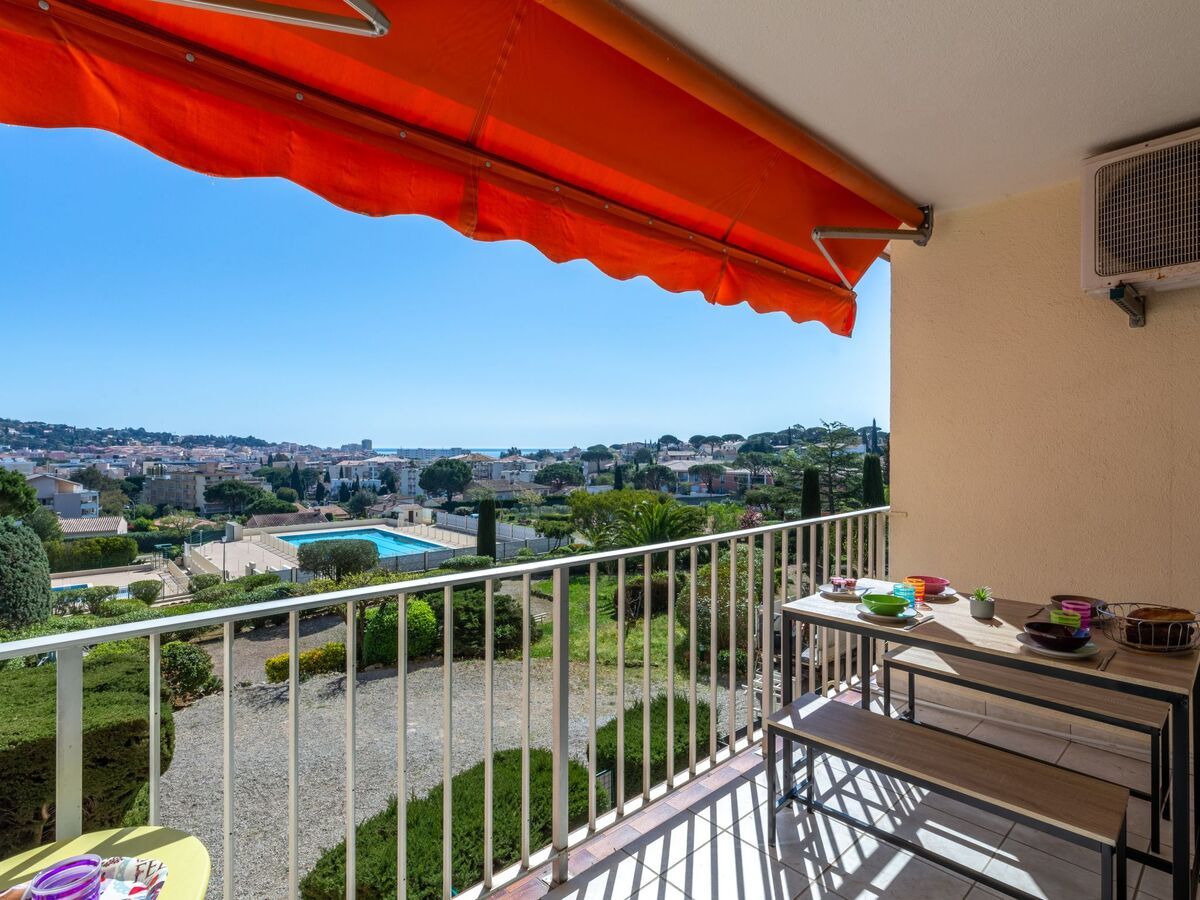 Apt 2 pièces rénové avec terrasse vue mer à Sainte Maxime - Photo 9