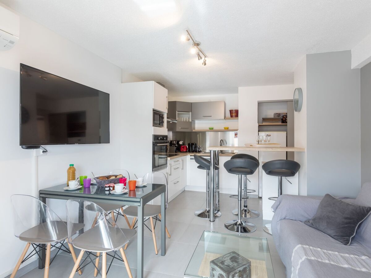 Apt 3 pièces rénové avec terrasse 20m² à Sainte Maxime - Photo 3