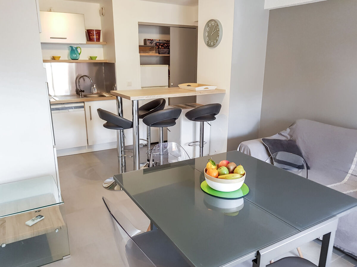 Apt 3 pièces rénové avec terrasse 20m² à Sainte Maxime - Photo 7
