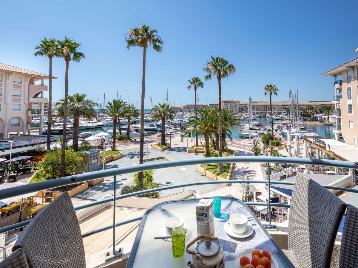 Appartement Royal Marine avec vue port à Fréjus - Photo 1