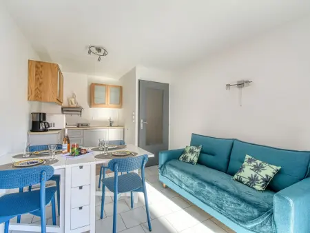Apt 2 pièces rénové à 400 m de la plage, Fréjus : photo 2