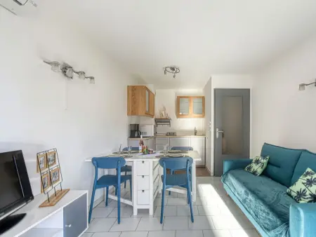 Apt 2 pièces rénové à 400 m de la plage, Fréjus : photo 8