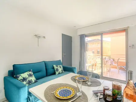 Apt 2 pièces rénové à 400 m de la plage, Fréjus : photo 11