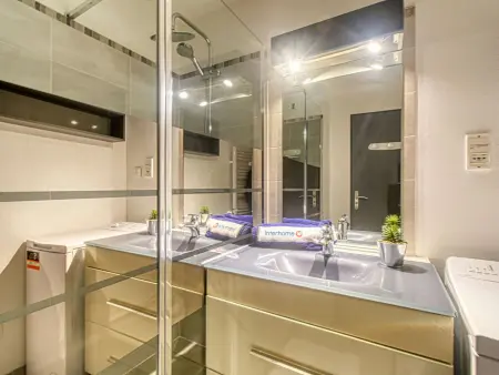 Apt 2 pièces rénové à 400 m de la plage, Fréjus : photo 13