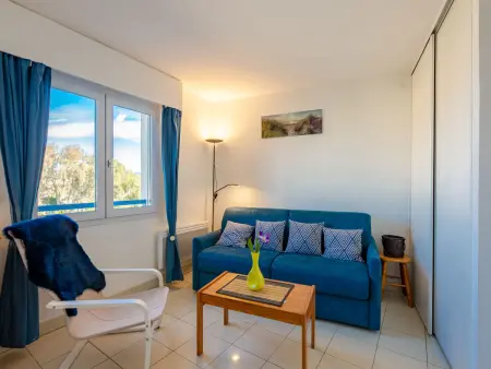 Studio vue montagne à Port Fréjus, 500 m de la plage : photo 7