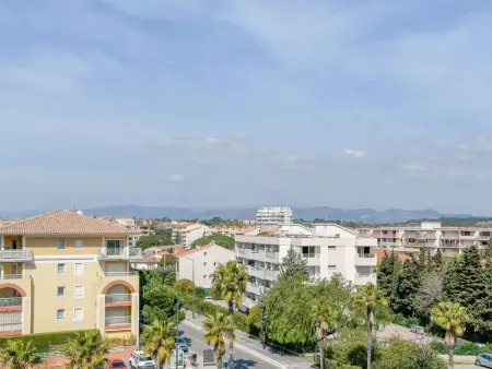 Studio vue montagne à Port Fréjus, 500 m de la plage : photo 20