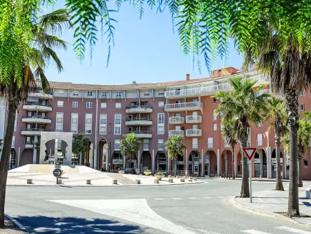 Studio vue montagne à Port Fréjus, 500 m de la plage : photo 23