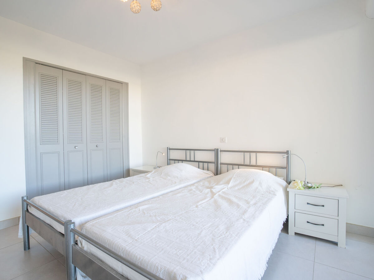 Les Louvans - Appartement 2 chambres à 30 m de la plage - Photo 12