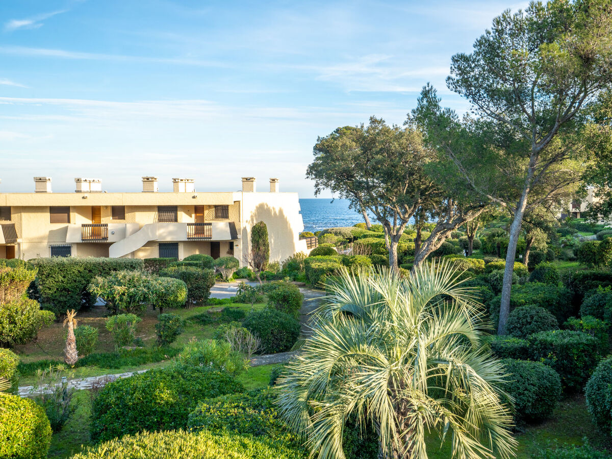 Studio Les Louvans, 30 m² à 30 m de la plage - Photo 1