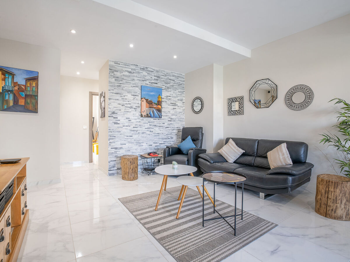 Appartement Le Puget - Cannes centre, 2 ch., terrasse - Photo 1