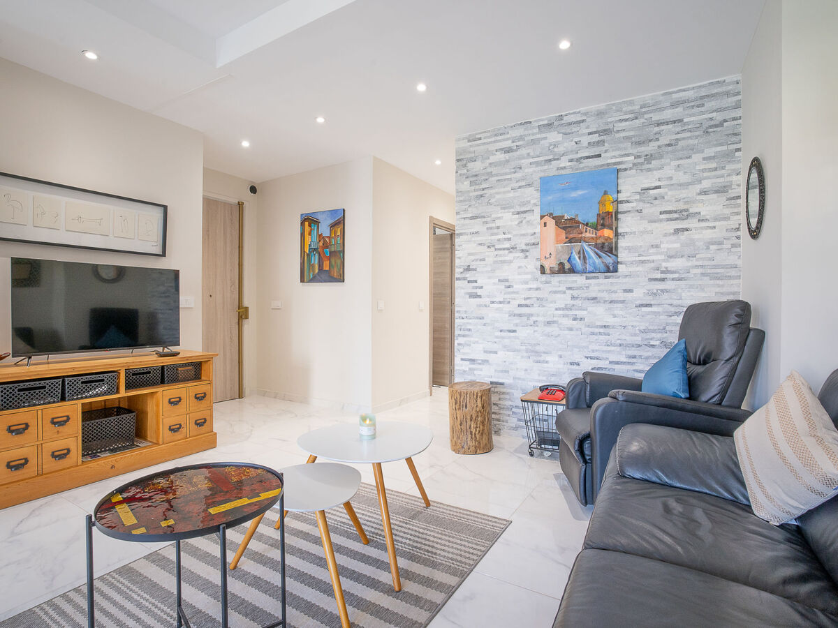 Appartement Le Puget - Cannes centre, 2 ch., terrasse - Photo 2